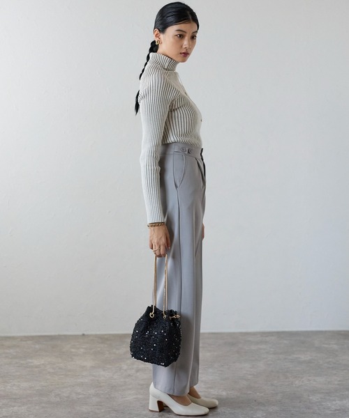 &Robu.（アンドロブ）の「ツイードスパンコールバッグ 結婚式 お呼ばれ 顔合わせ（ショルダーバッグ・レディース・シルバー/ブラック×ゴールド/ベージュ・FREE）」の8枚目の写真