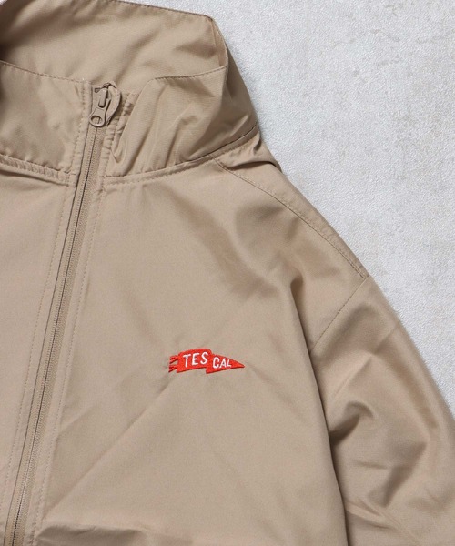 The Endless Summer（エンドレスサマー）の「【WEB / FLAG SHOP限定】TES MILITARY LIGHT JKT / ソフトシェルジャケット（ナイロンジャケット・メンズ・ライトグレー/ブラック/サンドベージュ/カーキ・MEDIUM/LARGE/X-LARGE/XX-LARGE）」の14枚目の写真