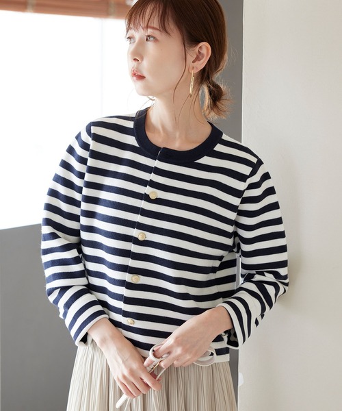 ROPE' PICNIC（ロペピクニック）の「【新色追加】ミラノリブ金ボタンニットカーディガン（カーディガン/ボレロ・レディース・キナリ/レッド/ホワイト系その他5/ブラック/ブルー・38）」の19枚目の写真