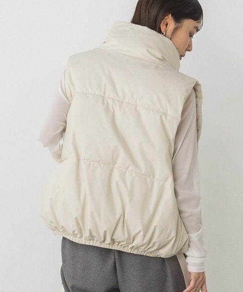 hunch（ハンチ）の「箔プリント 中綿ベスト（ダウンベスト・レディース・アイボリー/グレー/ブラック・FREE）」の8枚目の写真