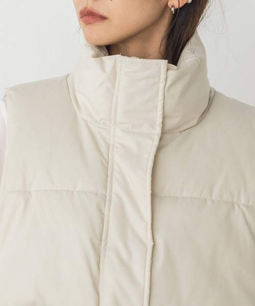 hunch（ハンチ）の「箔プリント 中綿ベスト（ダウンベスト・レディース・アイボリー/グレー/ブラック・FREE）」の9枚目の写真