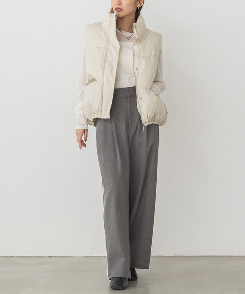 hunch（ハンチ）の「箔プリント 中綿ベスト（ダウンベスト・レディース・アイボリー/グレー/ブラック・FREE）」の14枚目の写真