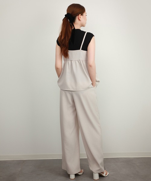DRESS PLUS(ドレスプラス)の「ペプラム ギャザー キャミソール セットアップ(パンツドレス・レディース・ブラック/アイボリー・M)」の18枚目の写真