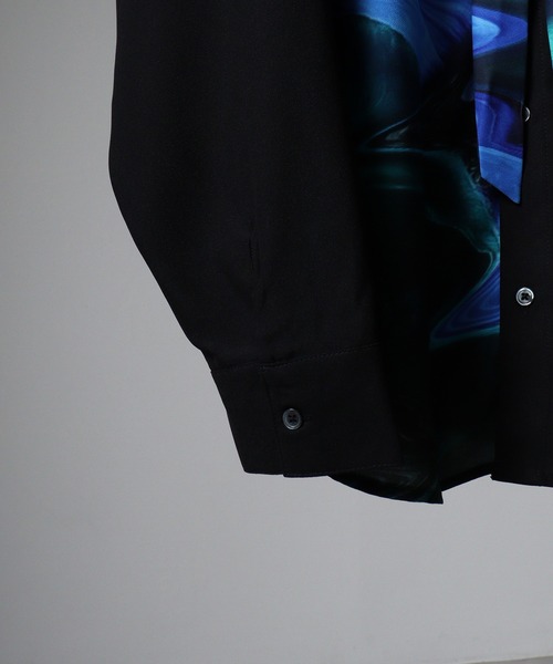 REGIEVO(レジエボ)の「Asymmetric print long sleeve shirt with ribbon / リボン付きアシンメトリープリント長袖シャツ unisex(シャツ/ブラウス・メンズ・グリーン/パープル・M/L)」の6枚目の写真