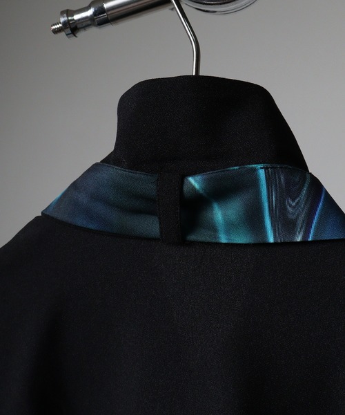 REGIEVO(レジエボ)の「Asymmetric print long sleeve shirt with ribbon / リボン付きアシンメトリープリント長袖シャツ unisex(シャツ/ブラウス・メンズ・グリーン/パープル・M/L)」の8枚目の写真