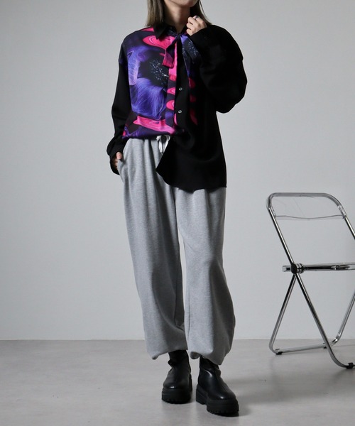 REGIEVO(レジエボ)の「Asymmetric print long sleeve shirt with ribbon / リボン付きアシンメトリープリント長袖シャツ unisex(シャツ/ブラウス・メンズ・グリーン/パープル・M/L)」の12枚目の写真