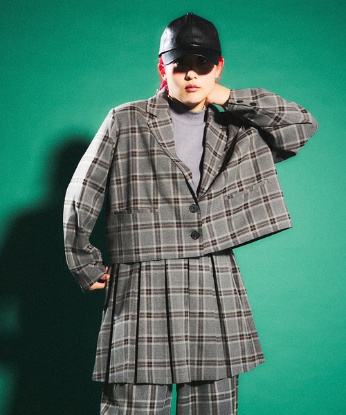 PUNYUS（プニュズ）の「チェックショートジャケット（テーラードジャケット・レディース・ベージュ/グレー・1/2/3/4）」の6枚目の写真