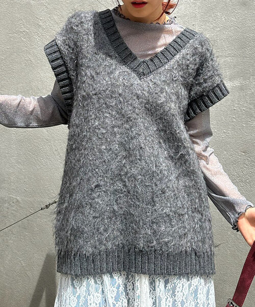 w closet(ダブルクローゼット)の「起毛ニットベスト(ベスト・レディース・オフホワイト/チャコールグレー/イエロー・FREE)」の2枚目の写真