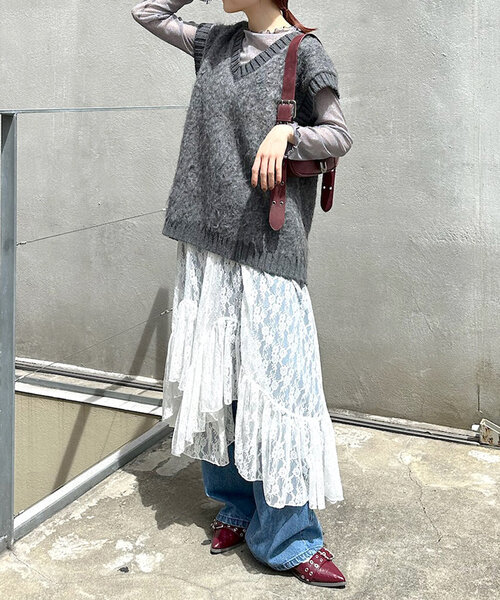 w closet(ダブルクローゼット)の「起毛ニットベスト(ベスト・レディース・オフホワイト/チャコールグレー/イエロー・FREE)」の15枚目の写真