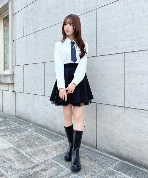 F i.n.t(フィント)の「バックレースアップロングブーツ(ブーツ・レディース・ブラック/ブラウン・M/L/S)」の9枚目の写真