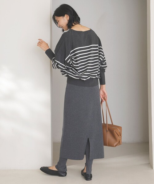 UNFILO（アンフィーロ）の「ナローライン ニットスカート（スカート・レディース・ブラック系/グレー系・SMALL/MEDIUM/LARGE）」の3枚目の写真