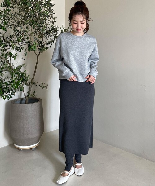 UNFILO（アンフィーロ）の「ナローライン ニットスカート（スカート・レディース・ブラック系/グレー系・SMALL/MEDIUM/LARGE）」の6枚目の写真