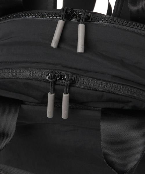 THE NORTH FACE（ザノースフェイス）の「【THE NORTH FACE(ザ・ノース・フェイス)】Never Stop DP（WOMEN)（バックパック/リュック・レディース・ブラック・FREE）」の4枚目の写真