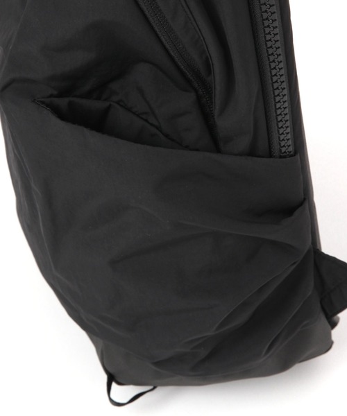 THE NORTH FACE（ザノースフェイス）の「【THE NORTH FACE(ザ・ノース・フェイス)】Never Stop DP（WOMEN)（バックパック/リュック・レディース・ブラック・FREE）」の6枚目の写真