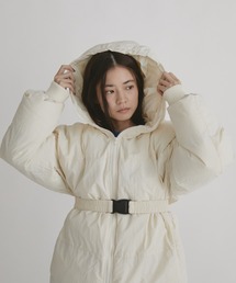 duei（デュイ）の「ウエストベルト付中綿コート / フード付中綿ジャケット（ダウンジャケット/コート・レディース）」