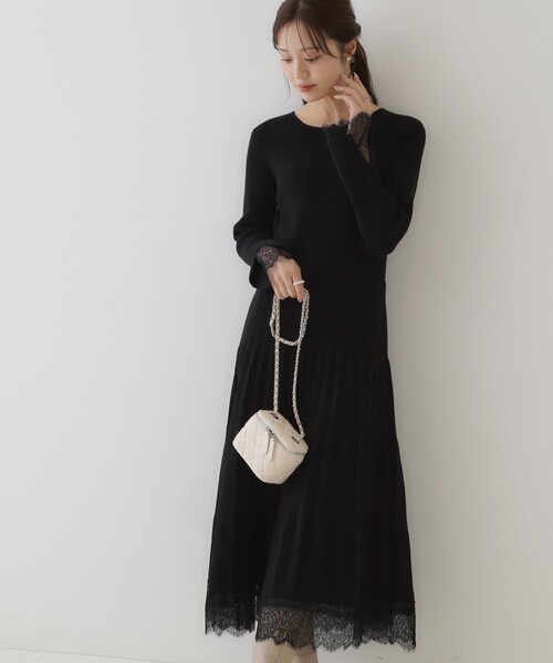couture brooch(クチュールブローチ)の「◆【優雅なレディワンピース】袖裾レースデザインニットワンピース(ワンピース・レディース・ブラック/ライトグレー/ベージュ・36/38/42)」の22枚目の写真