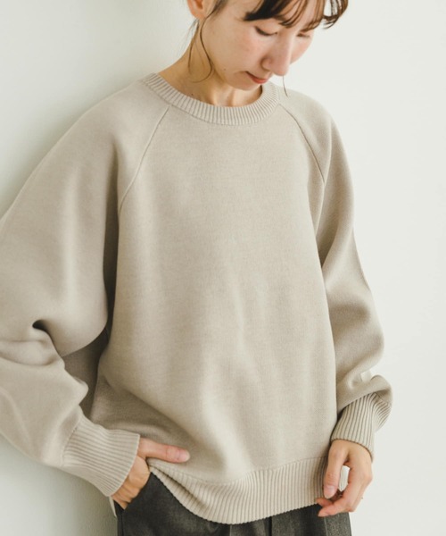 ITEMS URBANRESEARCH（アイテムズ アーバンリサーチ）の「スウェットライクニットプルオーバー（ニット/セーター・レディース・ネイビー/グリーン/オフホワイト・FREE）」の9枚目の写真