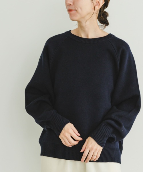 ITEMS URBANRESEARCH（アイテムズ アーバンリサーチ）の「スウェットライクニットプルオーバー（ニット/セーター・レディース・ネイビー/グリーン/オフホワイト・FREE）」の22枚目の写真