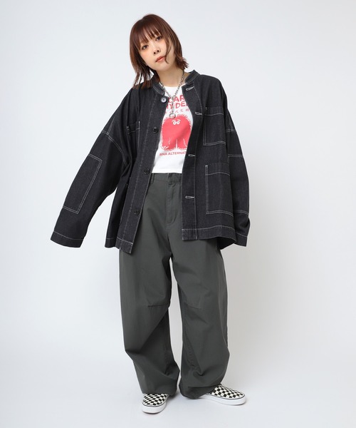 RNA（アールエヌエー）の「J2130 スクエアパッチ ワークジャケット（デニムジャケット・レディース・ブラック/インディゴブルー・MEDIUM）」の14枚目の写真