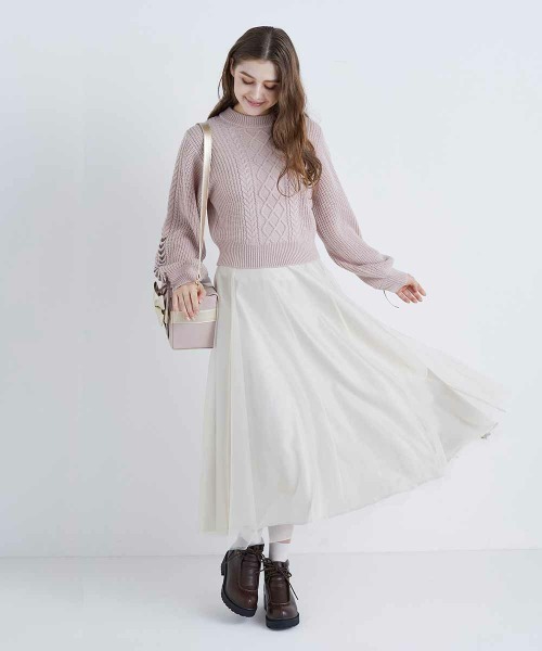 F i.n.t(フィント)の「袖リボンレースアップケーブルニットプルオーバー/fint(ニット/セーター・レディース・オフホワイト/ブルーグレー/ライトピンク・FREE)」の5枚目の写真