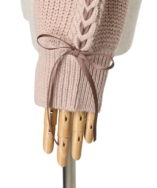 F i.n.t(フィント)の「袖リボンレースアップケーブルニットプルオーバー/fint(ニット/セーター・レディース・オフホワイト/ブルーグレー/ライトピンク・FREE)」の19枚目の写真