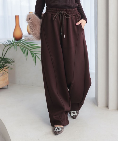 KOBE LETTUCE（コウベレタス）の「裏ファーボンディングダイバーバレルレッグカーブパンツ（スウェットパンツ・レディース・ブラック/ダークブラウン/グレー・M/PM/M-Short）」の8枚目の写真