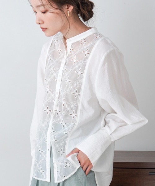 Bab(バブ)の「フロント刺繍レースブラウス(シャツ/ブラウス・レディース・アイボリー/ブラック・MEDIUM)」の13枚目の写真