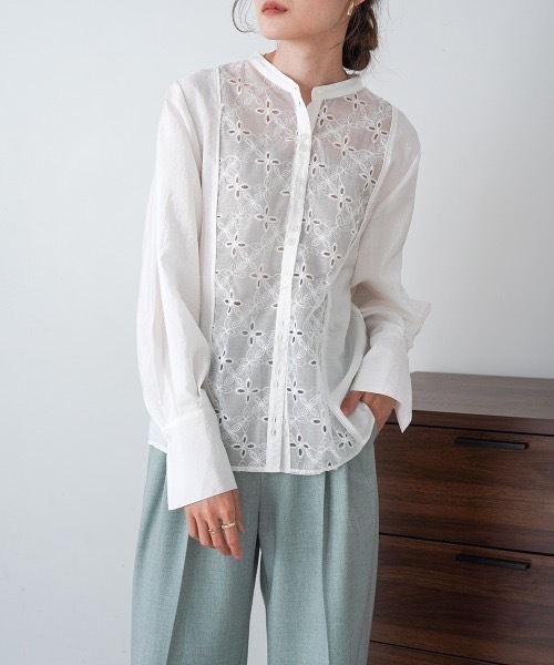 Bab(バブ)の「フロント刺繍レースブラウス(シャツ/ブラウス・レディース・アイボリー/ブラック・MEDIUM)」の12枚目の写真