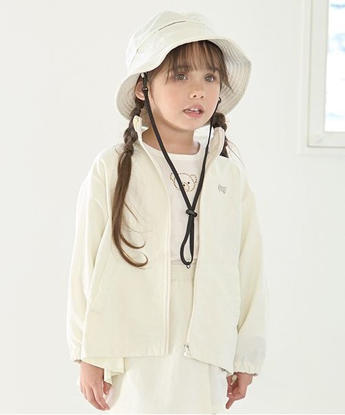 Lycee mine（リセマイン）の「【撥水加工】バックフリルAラインマウンテンパーカ(収納袋付き)（ブルゾン・キッズ・ラベンダー/ミント/アイボリー/ライラック/サックスブルー/レッド/クリーム/ネイビー・130cm/120cm/100cm/150cm/110cm/140cm）」の2枚目の写真