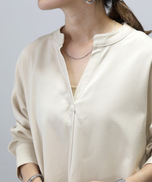Aletta vita(アレッタビータ)の「エステルスパン後ろボタンスキッパーシャツチュニック(シャツ/ブラウス・レディース・ブラック/ブラウン/ベージュ系その他・FREE)」の6枚目の写真