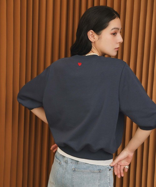 ELFRANK(エルフランク)の「ワンポイントハート刺繍 スウェット トレーナー プルオーバー【洗える】(スウェット・レディース・グレー/レッド/オフホワイト/グリーン/ホワイト系その他/レッド系その他/グリーン系その他/グレー系その他/ネイビー・FREE)」の22枚目の写真