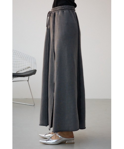 AZUL by moussy（アズールバイマウジー）の「ビンテージライク裏毛フレアスカート　春服　秋服　夏服　スウェットスカート　ロングスカート（スカート・レディース・杢グレー/ブラック・FREE）」の7枚目の写真