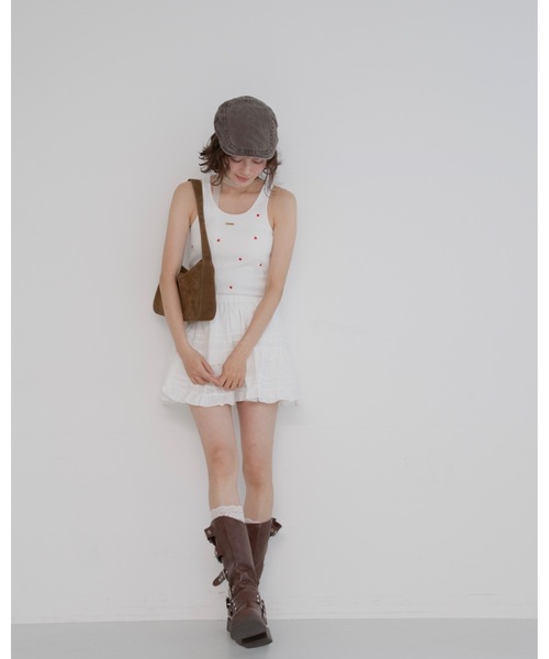 jumelle（ジュメロ）の「emblem rib tank（タンクトップ・レディース・ベージュ/ホワイト/チャコール・FREE）」の4枚目の写真