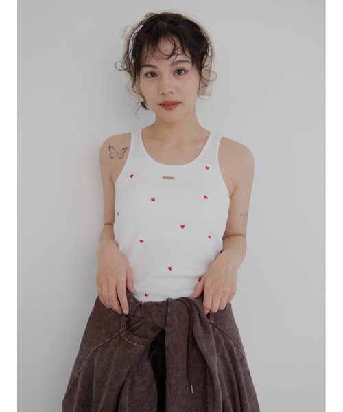 JUMELLE（ジュメロ）の「emblem rib tank（タンクトップ・レディース・ベージュ/ホワイト/チャコール・FREE）」の22枚目の写真