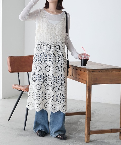 美品　ウィルフリー　フラワーモチーフ　アシンメトリー　コットンキャミワンピース 美品ウィルフリーフラワーモチーフアシンメトリーコットンキャミ