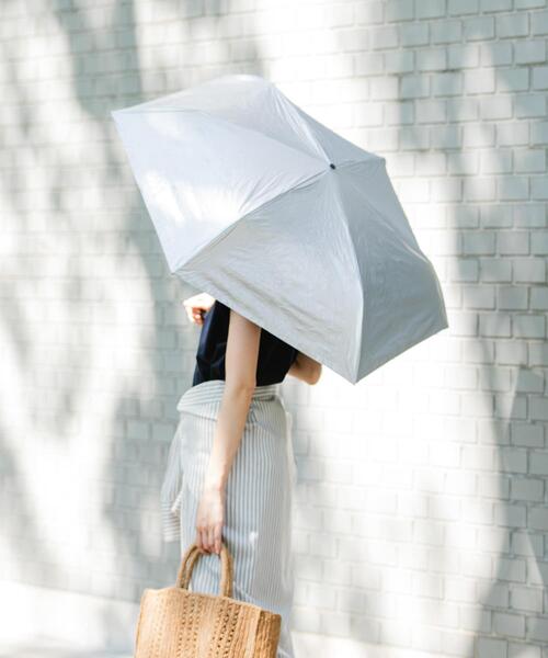 URBAN RESEARCH(アーバンリサーチ)の「晴雨兼用コンパクトアンブレラ(長傘・レディース・チェック/アイボリー/シルバー・-)」の14枚目の写真