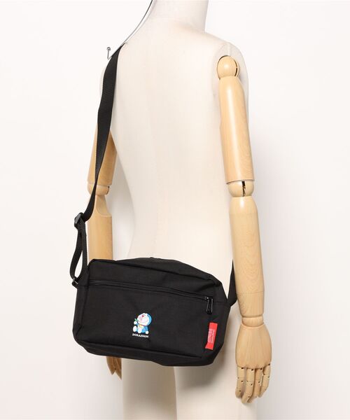 Manhattan Portage（マンハッタンポーテージ）の「THE SPRINTER（LG）VER 2 DORAEMON 25（ショルダーバッグ・メンズ・ブラック・SMALL）」の14枚目の写真