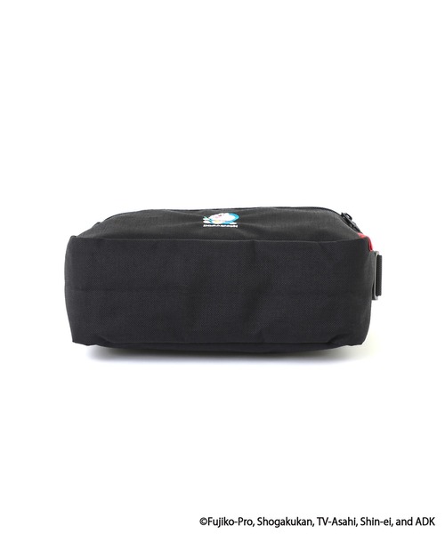 Manhattan Portage（マンハッタンポーテージ）の「THE SPRINTER（LG）VER 2 DORAEMON 25（ショルダーバッグ・メンズ・ブラック・SMALL）」の5枚目の写真