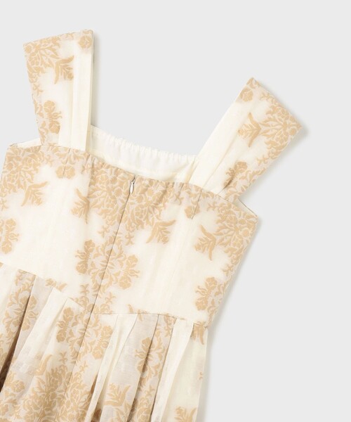 GRACE CONTINENTAL(グレースコンチネンタル)の「フレームジャガードドレス(ワンピース・レディース・ベージュ/ブラック・36/38)」の3枚目の写真