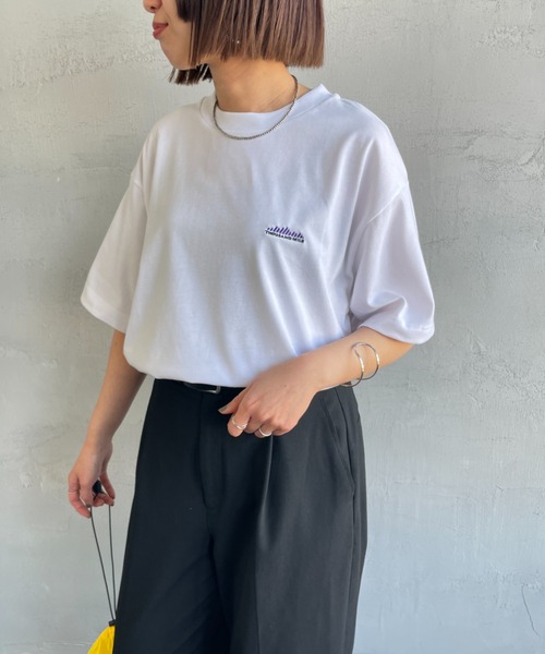 THOUSAND MILE（サウザンドマイル）の「[THOUSAND MILE/サウザンドマイル] ブランドロゴ バックプリント ショートスリーブTシャツ（Tシャツ/カットソー・レディース・ブラック/ホワイト・M/L）」の4枚目の写真