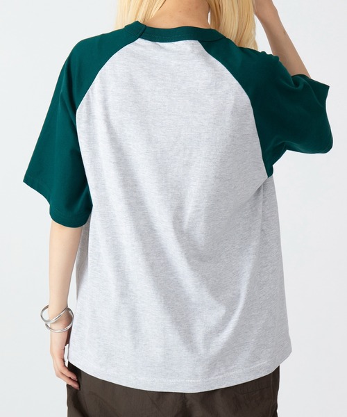 United Athle(ユナイテッドアスレ)の「【United Athle】5.6オンス ラグランTシャツ ビッグシルエット 半袖 5041(Tシャツ/カットソー・レディース・ライトグレー系3/ライトグレー系1/ホワイト×ブラック/アイボリー系2/ホワイト×パープル/アイボリー系1/ライトグレー系2・S)」の16枚目の写真