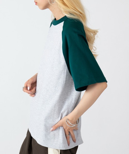 United Athle(ユナイテッドアスレ)の「【United Athle】5.6オンス ラグランTシャツ ビッグシルエット 半袖 5041(Tシャツ/カットソー・レディース・ライトグレー系3/ライトグレー系1/ホワイト×ブラック/アイボリー系2/ホワイト×パープル/アイボリー系1/ライトグレー系2・S)」の15枚目の写真