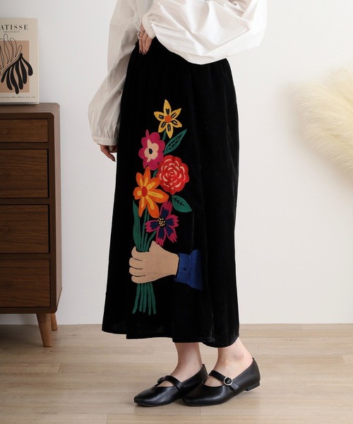 KILKI（キルキー）の「kilki　ブーケ柄ベルベット刺繍スカート（スカート・レディース・ブラック・F）」の11枚目の写真