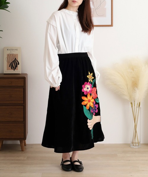 KILKI（キルキー）の「kilki　ブーケ柄ベルベット刺繍スカート（スカート・レディース・ブラック・F）」の9枚目の写真