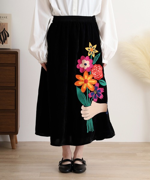 KILKI（キルキー）の「kilki　ブーケ柄ベルベット刺繍スカート（スカート・レディース・ブラック・F）」の8枚目の写真