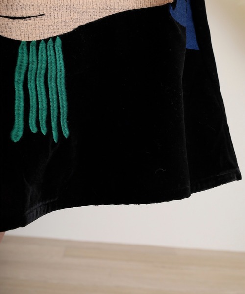 KILKI（キルキー）の「kilki　ブーケ柄ベルベット刺繍スカート（スカート・レディース・ブラック・F）」の3枚目の写真