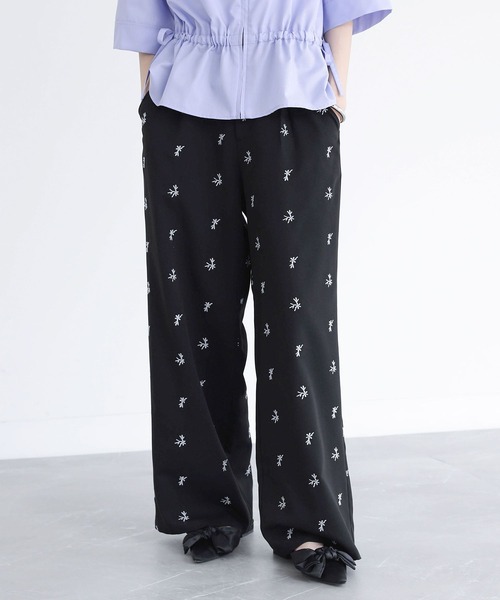 somari imagination（ソマリ イマジネーション）の「『花柄刺繍スラックス』（スラックス・レディース・ブラック/チャコール・1）」の9枚目の写真