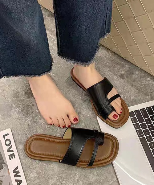 Chloe トングサンダル　フラット23cm本革 STYLEBLOCK サンダル ベルト付きレザー調フラットトングサンダル