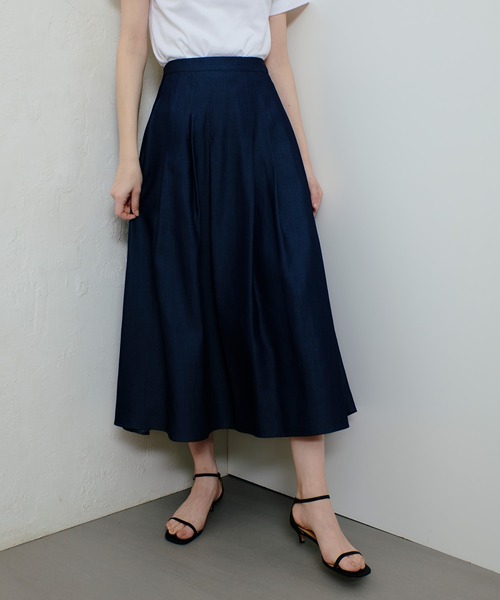 allureville（アルアバイル）の「マットタフタアンイーブンタックスカート（スカート・レディース・ブラック/ライトベージュ/インディゴブルー・1/2）」の3枚目の写真