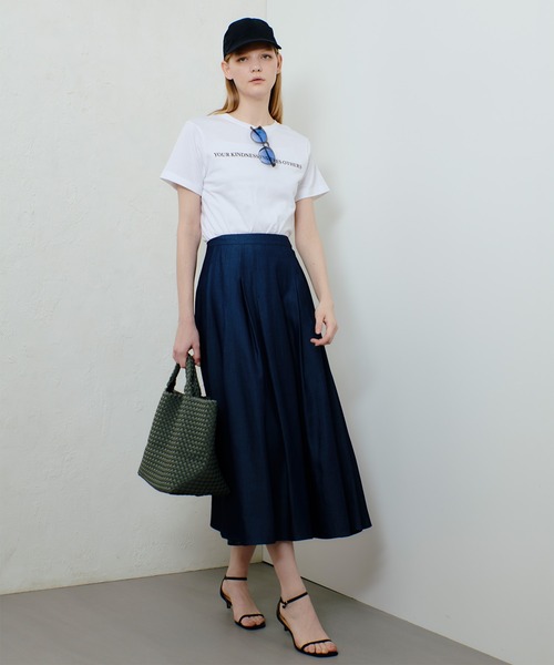 allureville（アルアバイル）の「マットタフタアンイーブンタックスカート（スカート・レディース・ブラック/ライトベージュ/インディゴブルー・1/2）」の6枚目の写真